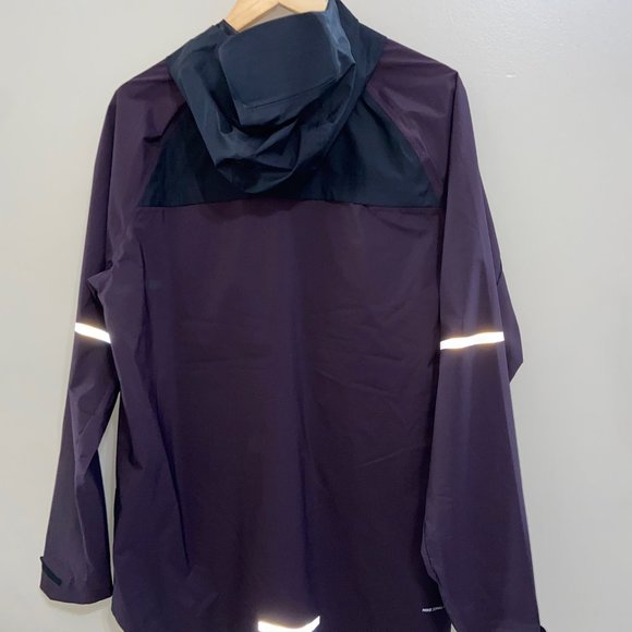 nike zonal aeroshield men's